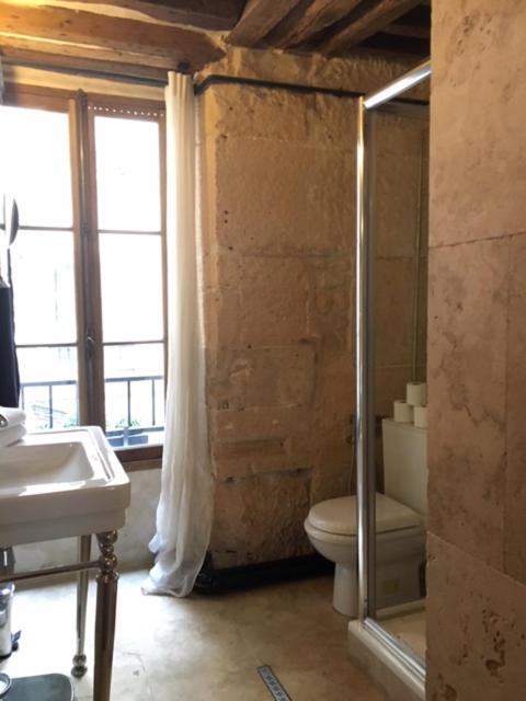 Beautiful Apartment In Historical Marais Παρίσι Εξωτερικό φωτογραφία