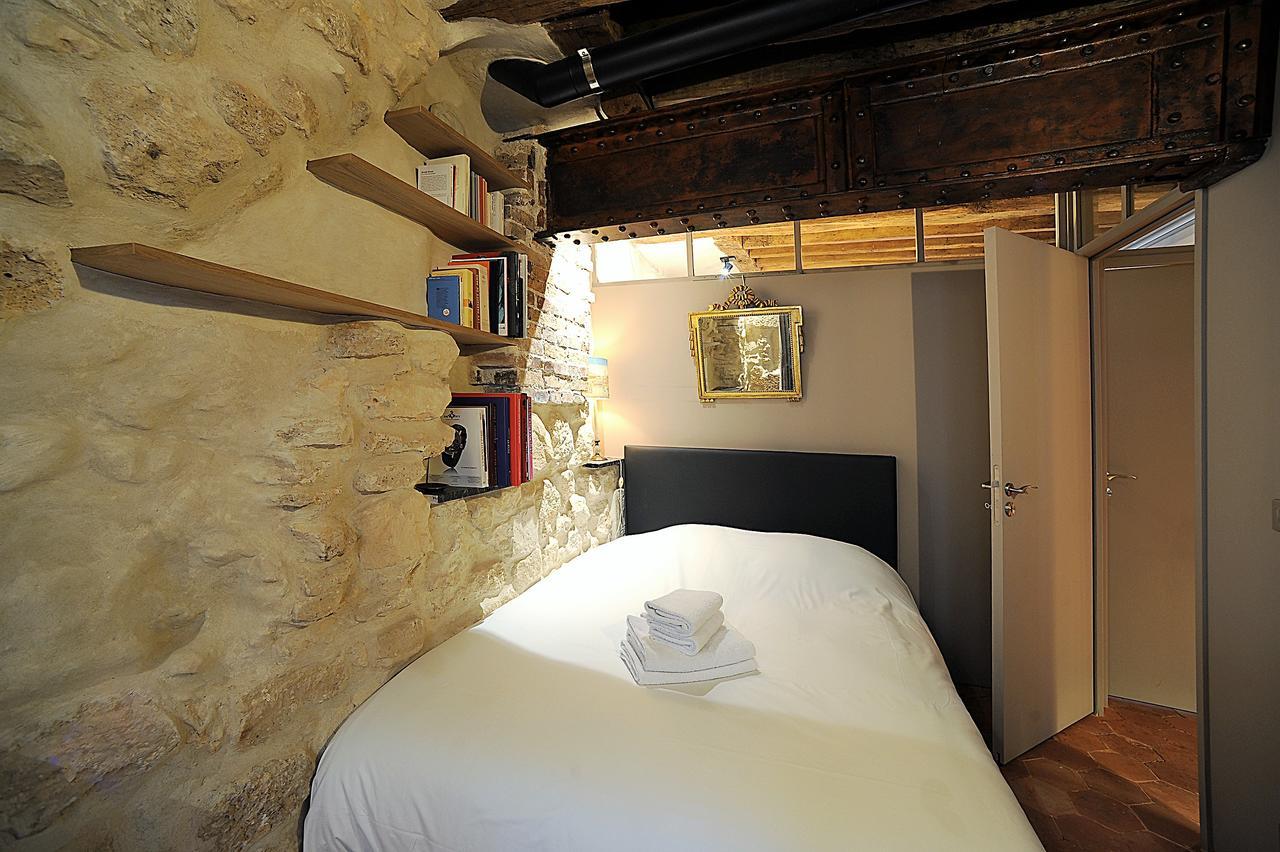 Beautiful Apartment In Historical Marais Παρίσι Εξωτερικό φωτογραφία