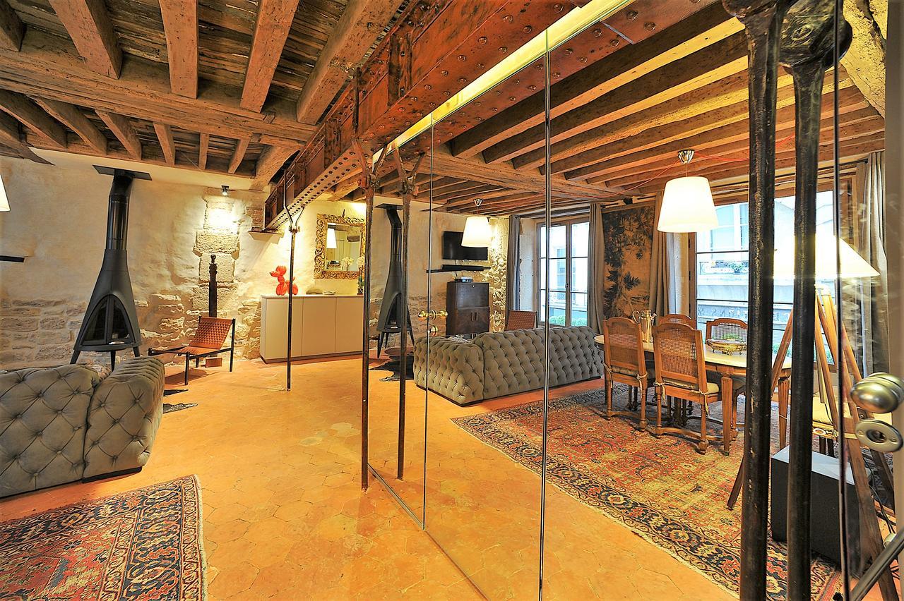 Beautiful Apartment In Historical Marais Παρίσι Εξωτερικό φωτογραφία
